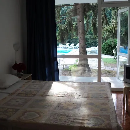 Hotel Horizont 2*